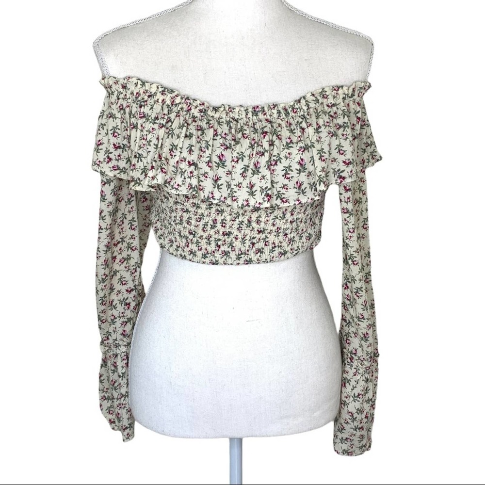 Floral Off-The-Shoulder Smocked Bell Sleeve Crop M